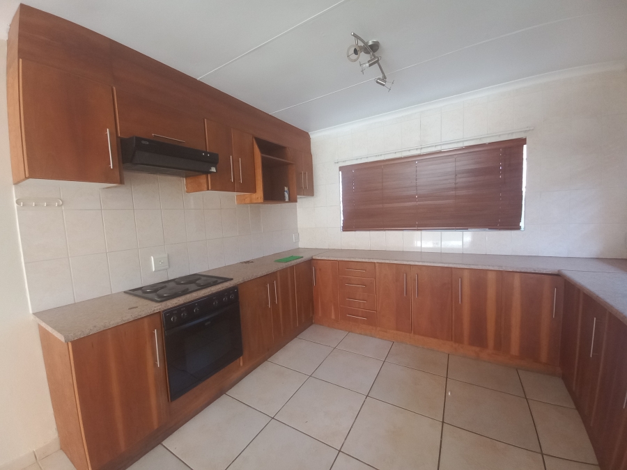 To Let 3 Bedroom Property for Rent in Meiringspark North West